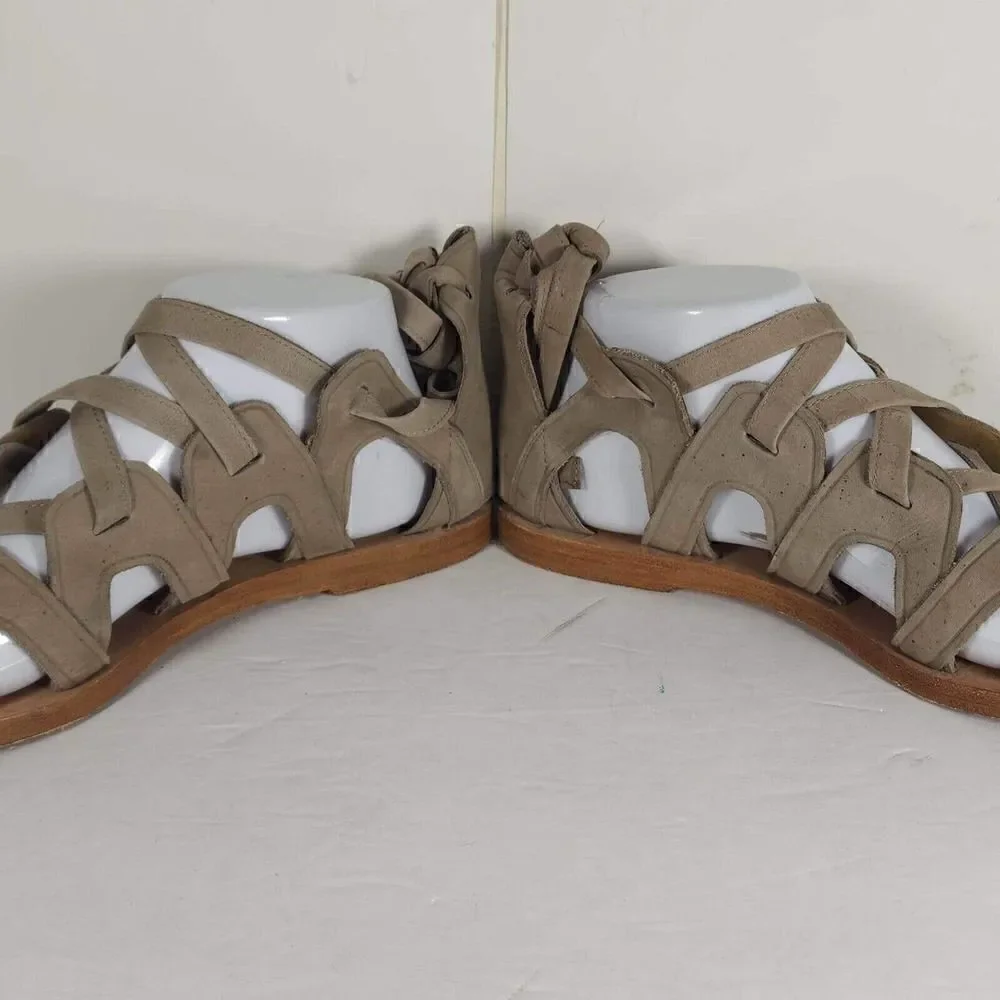 Mercer Edit Women's EZontheI US8 Gladiator Suede Lace Up Gladiator Flat Sandals_6